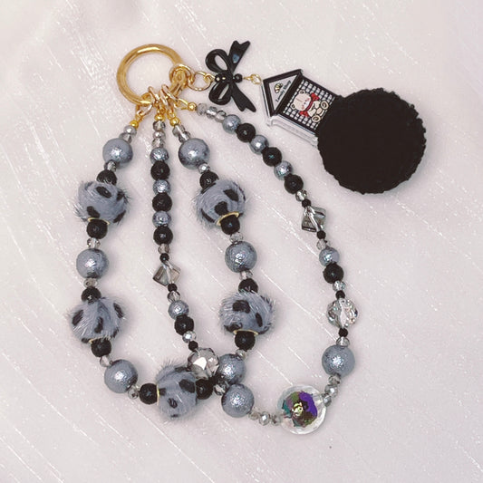 Leopard style chains